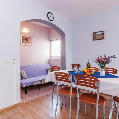 2 Bedroom In Sveti Petar (Zadar)