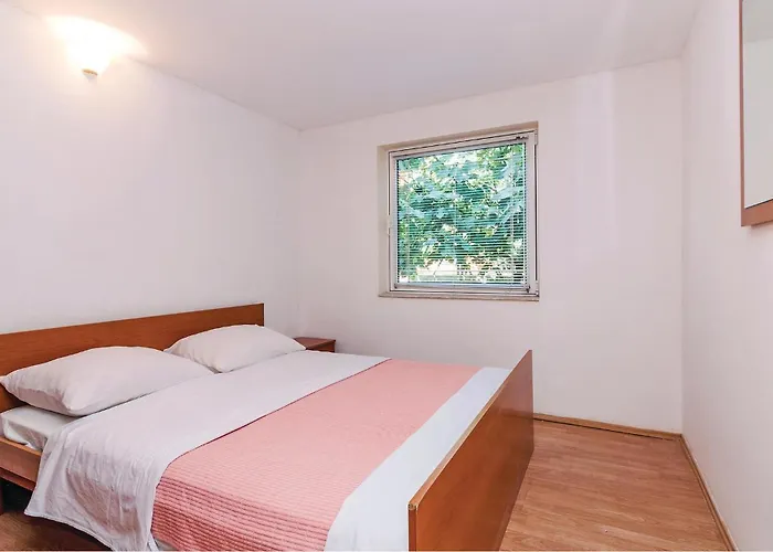 아파트 2 Bedroom In 스베티 페타르